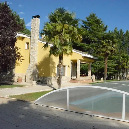Casa Martin, Casa Con Jardin Pensada Para Familias